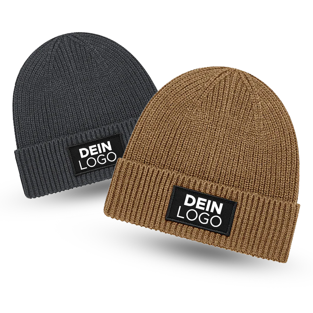 Beanie mit kleinem Patch bedruckt