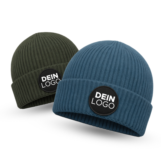 Beanie mit rundem Patch bedruckt